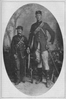 'The Smallest Man and the Biggest Man in the Boer Army', 1902. Artist: Unknown.