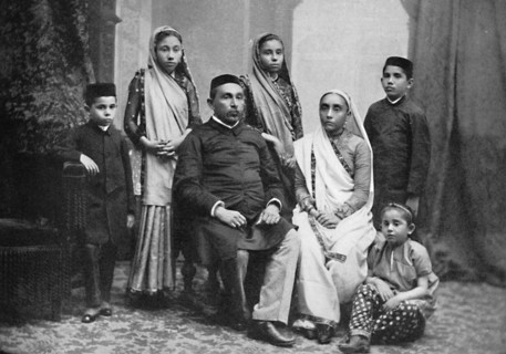 A Parsi family, 1902. Artist: Bourne & Shepherd.