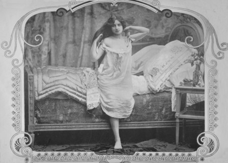'Le Lever', 1900. Artist: Unknown.