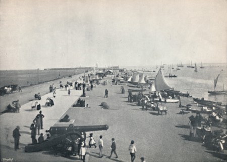 'Southsea - General View of the Beach', 1895. Artist: Unknown.