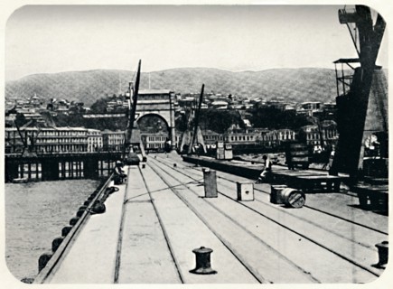 'Customs' Pier, Valparaiso', 1911. Artist: Unknown.