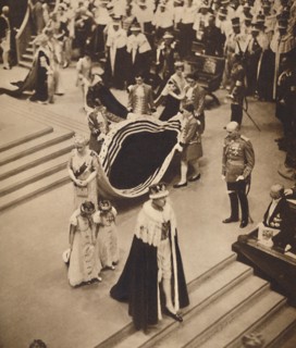 'Queen Mary Leaves', May 12 1937. Artist: Unknown.