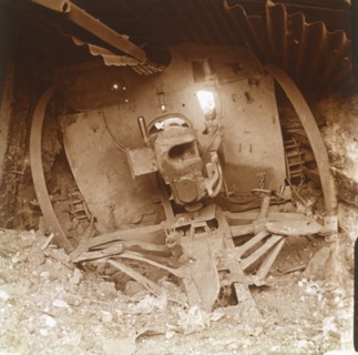 Heavy artillery, Somme, northern France, 1916.  Artist: Unknown.