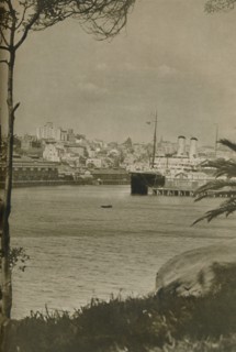 'An Orient Liner berthed in Woolloomooloo Bay', 1937. Artist: Unknown.