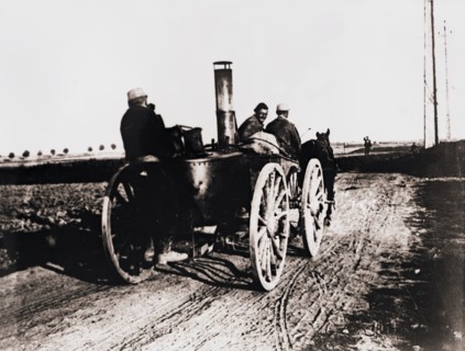 Mobile kitchen going up the line, c1914-c1918. Artist: Unknown.