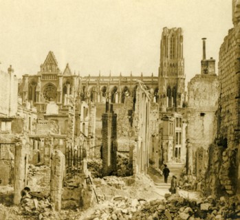 Reims Cathedral, Reims, northern France, c1914-c1918. Artist: Unknown.