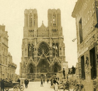 Reims Cathedral, Reims, northern France, c1914-c1918. Artist: Unknown.