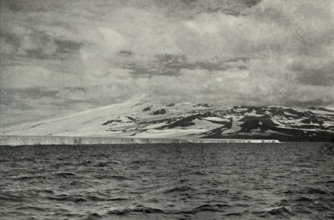 'The Barrier and Mount Terror', c1910?1913, (1913). Artist: Herbert Ponting.