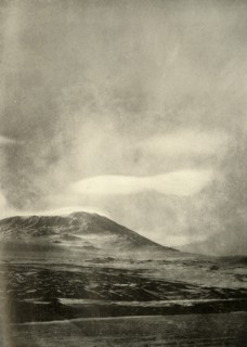 'Dumb-Bell Cloud Above Erebus', c1908, (1909).  Artist: Unknown.