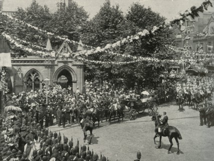 'The Queen's Visit To Her Birthplace: The Scene Outside St. Mary's Church, Kensington', (c1897). Artist: Argent Archer.