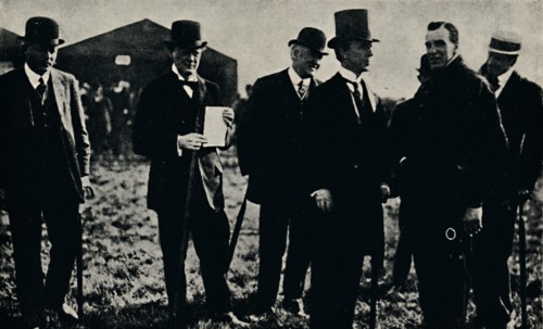 'Grahame White and Mr. Churchill', 1910, (1945). Creator: Unknown.