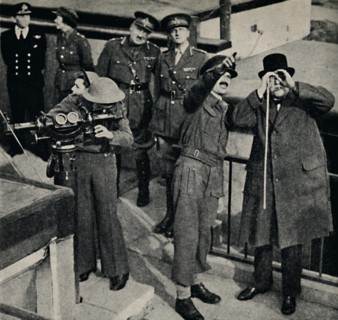 'In An Anti-Aircraft Gun-Pit', 17 October 1941, (1945). Creator: Unknown.