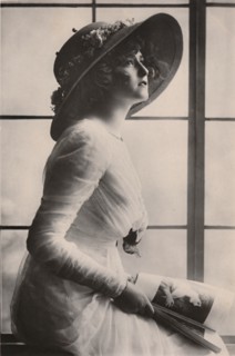 'Miss Gabrielle Ray', (1883-1973), c1930. Creator: Unknown.