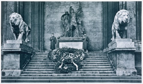 Wreath laid by Adolf Hitler on Martyrs' Day at the Hall of the Fallen, 9th November, 1933. Artist: Unknown