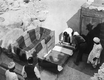 Archaeologists working  at the Tomb of Tutankhamun, Valley of the Kings, Egypt, 1922. Artist: Harry Burton