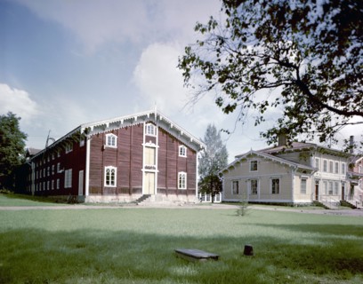 Arabia Notsjö glassworks, Finland, 1960s. Artist: Göran Algård