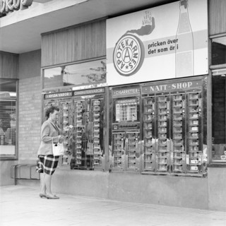 Automatic machine outside a self-service shop, Landskrona, Sweden, 1962. Artist: Unknown