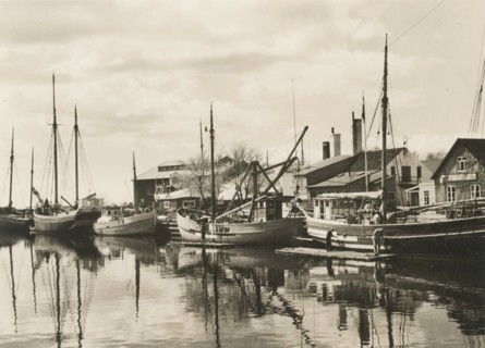 Repairing of ships after World War 2, Landskrona shipyard, Sweden, 1946. Artist: Unknown