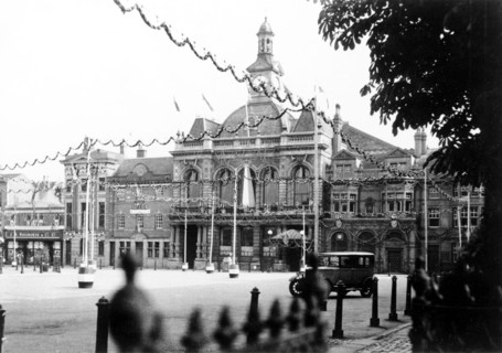 The Town Hall, Retford, Nottinghamshire, 1937. Artist: Unknown
