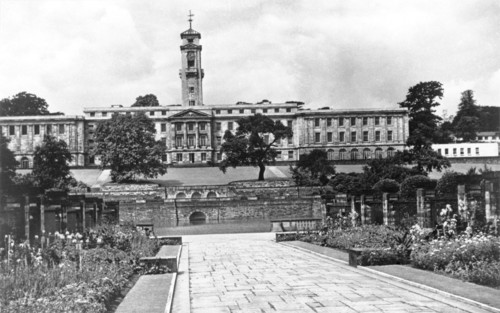 The Trent Building from Highfields Park, University of Nottingham, Nottinghamshire, c1950(?). Artist: Unknown