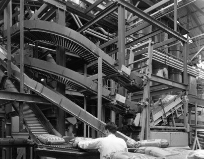 Complex conveyor delivery, Spillers Animal Foods, Gainsborough, Lincolnshire, 1962. Artist: Michael Walters