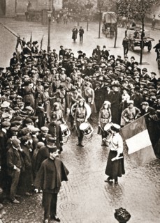 The Women's Social and Political Union fife and drum band out for the first time, 13 May 1909. Artist: Unknown