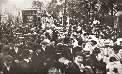 British suffragette Emmeline Pethick-Lawrence's release from prison, 17 April 1909. Creator: Unknown.