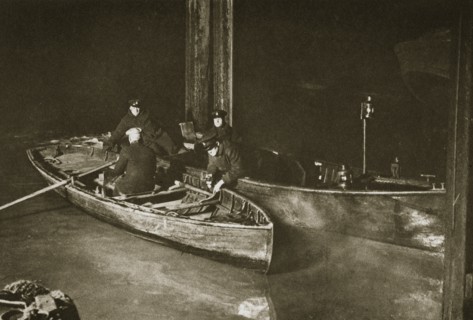 Thames Police on the night patrol, London, 20th century. Artist: Unknown
