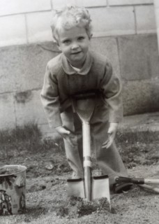 Crown Prince Carl Gustaf of Sweden's 3rd birthday, 30 April 1949. Artist: Karl Sandels