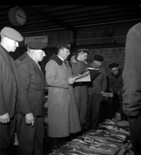 Wholesalers and fishmongers at the fish auction, Gothenburg, Sweden, 1960. Artist: Torkel Lindeberg