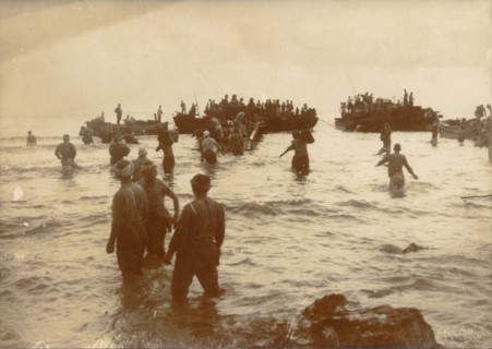 Japanese troops disembarking on the coast of New Guinea, World War II, 1942. Artist: Unknown