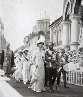 Tsar's family at the celebrations of the 300th anniversary of the House of Romanov, Russia, 1913. Artist: Unknown