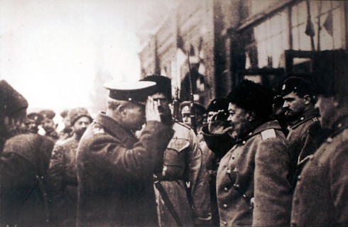 White Russian General Anton Denikin mees British Major-General Frederick Poole, Russia, 1918. Artist: Anon
