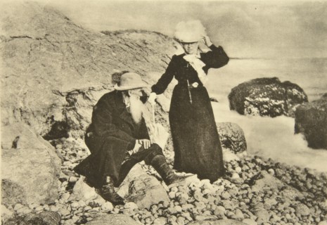 Russian author Leo Tolstoy and his wife Sophia by the Black Sea, Crimea, Russia, 1902. Artist: Sophia Tolstaya