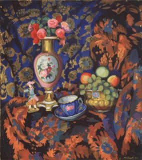 Still life with porcelain and flowers, 1913. Artist: Zaytsev, Nikolai Semyonovich (1885-1938)