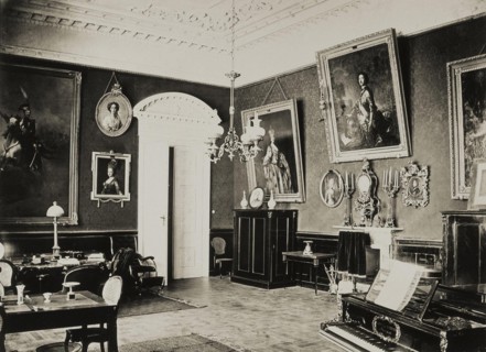 The Paskevich Residence in Gomel. Red living room, 1860s. Artist: Bianchi, Giovanni (1812-1893)