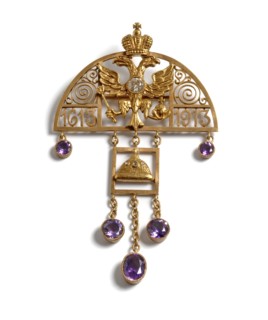 Pendant to the 300th Anniversary of the Romanov Dynasty, 1913. Artist: Holmström, Albert, (Fabergé manufacture) (1876-1925)