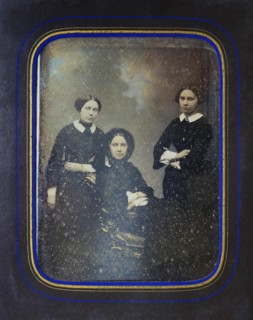 Portrait of sisters Pashkov, 1840s. Artist: Levitsky, Sergei Lvovich (1819-1898)