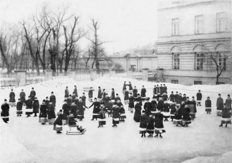 Pupils of the Smolny Institute for Noble Maidens at at Winter Walk, c. 1913. Artist: Bulla, Karl Karlovich (1853-1929)