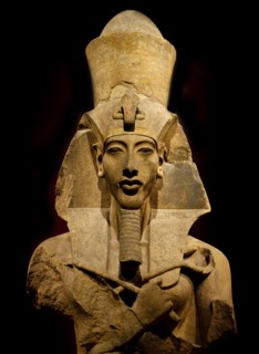 Statue of Akhenaten.