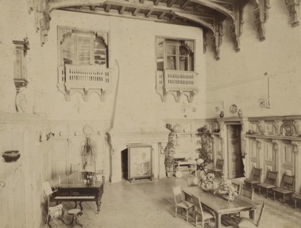 Interior of the Manor house at the Muromtsevo Estate, before 1909.