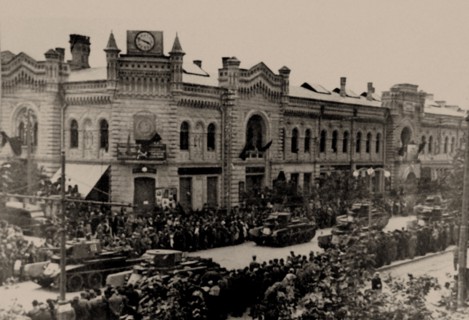 The Soviet Red Army in Kishinev, 1940, 1940.