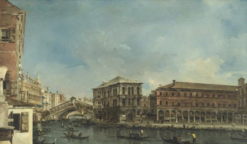 The Rialto Bridge with the Palazzo dei Camerlenghi in Venice.