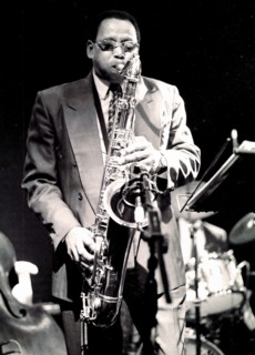 Odean Pope, Ronnie Scott's, London, 2000. Artist: Brian O'Connor