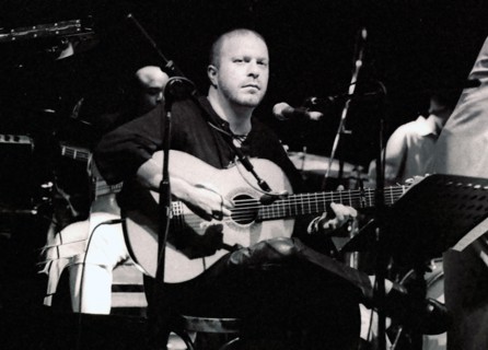 Herman Romero, Ronnie Scott's, London, 2002. Artist: Brian O'Connor