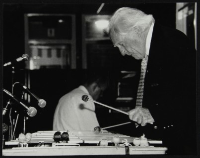 Peter Appleyard playing the vibraphone at The Fairway, Welwyn Garden City, Hertfordshire, 1999. Artist: Denis Williams