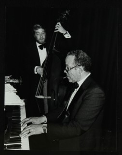 Len Skeat (bass) and Bobby Tucker (piano) playing at the Forum Theatre, Hatfield, Hertfordshire, 12  Artist: Denis Williams