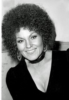 Cleo Laine, Dorchester, London, 1975. Artist: Brian O'Connor.