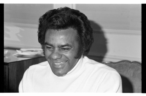 Johnny Mathis, London, 1975.   Artist: Brian O'Connor.