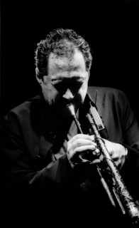 Mark Isham, Ronnie Scott's, Soho, London, June 1999. Artist: Brian O'Connor.
